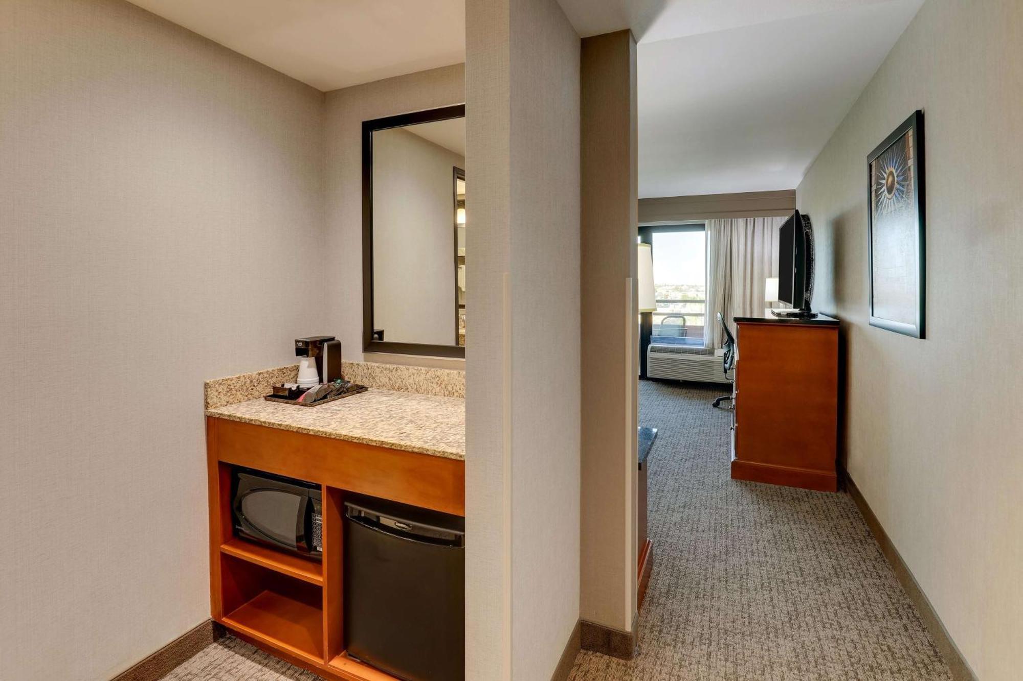 Drury Inn & Suites Phoenix Airport Eksteriør bilde