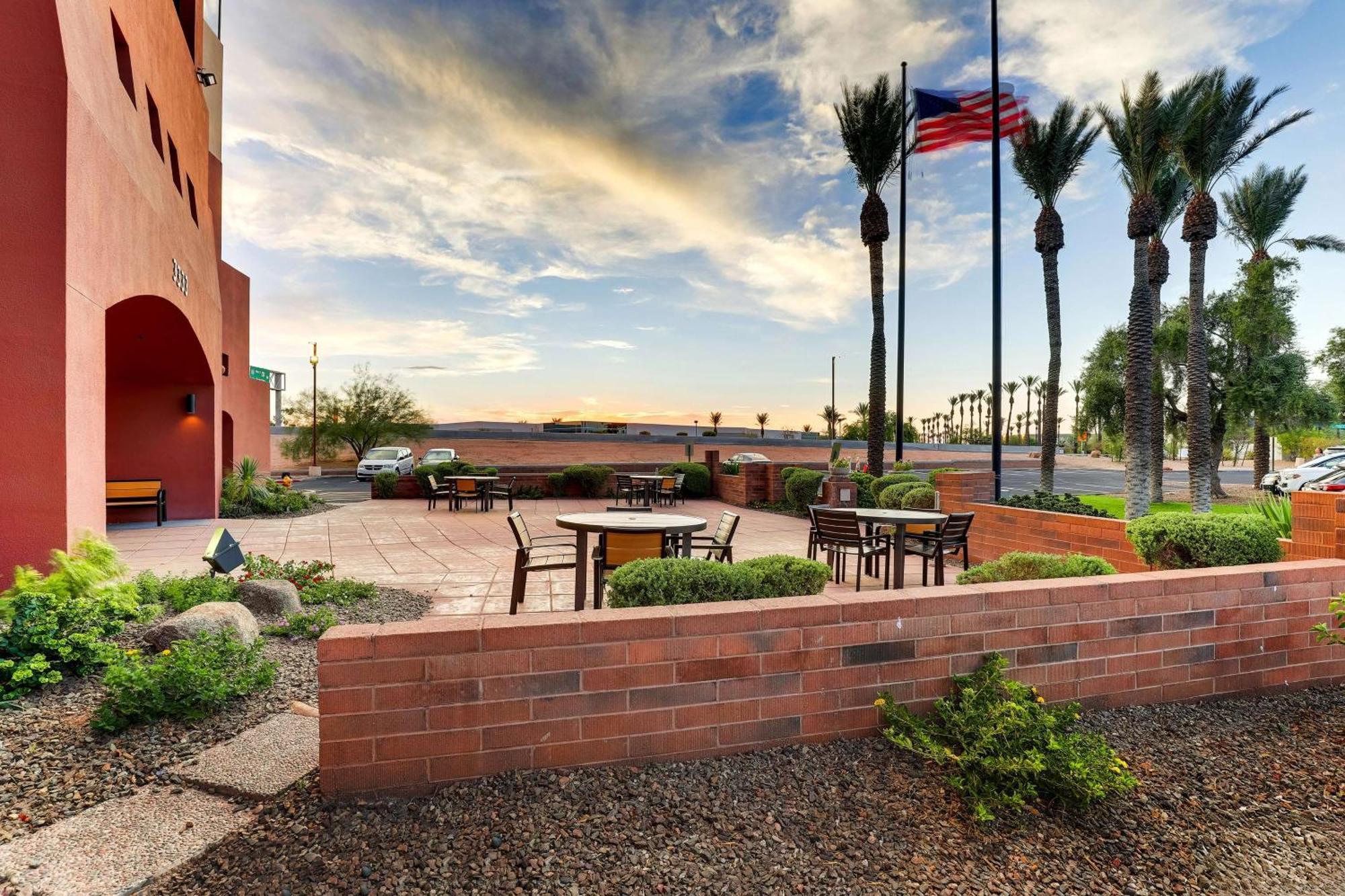 Drury Inn & Suites Phoenix Airport Eksteriør bilde