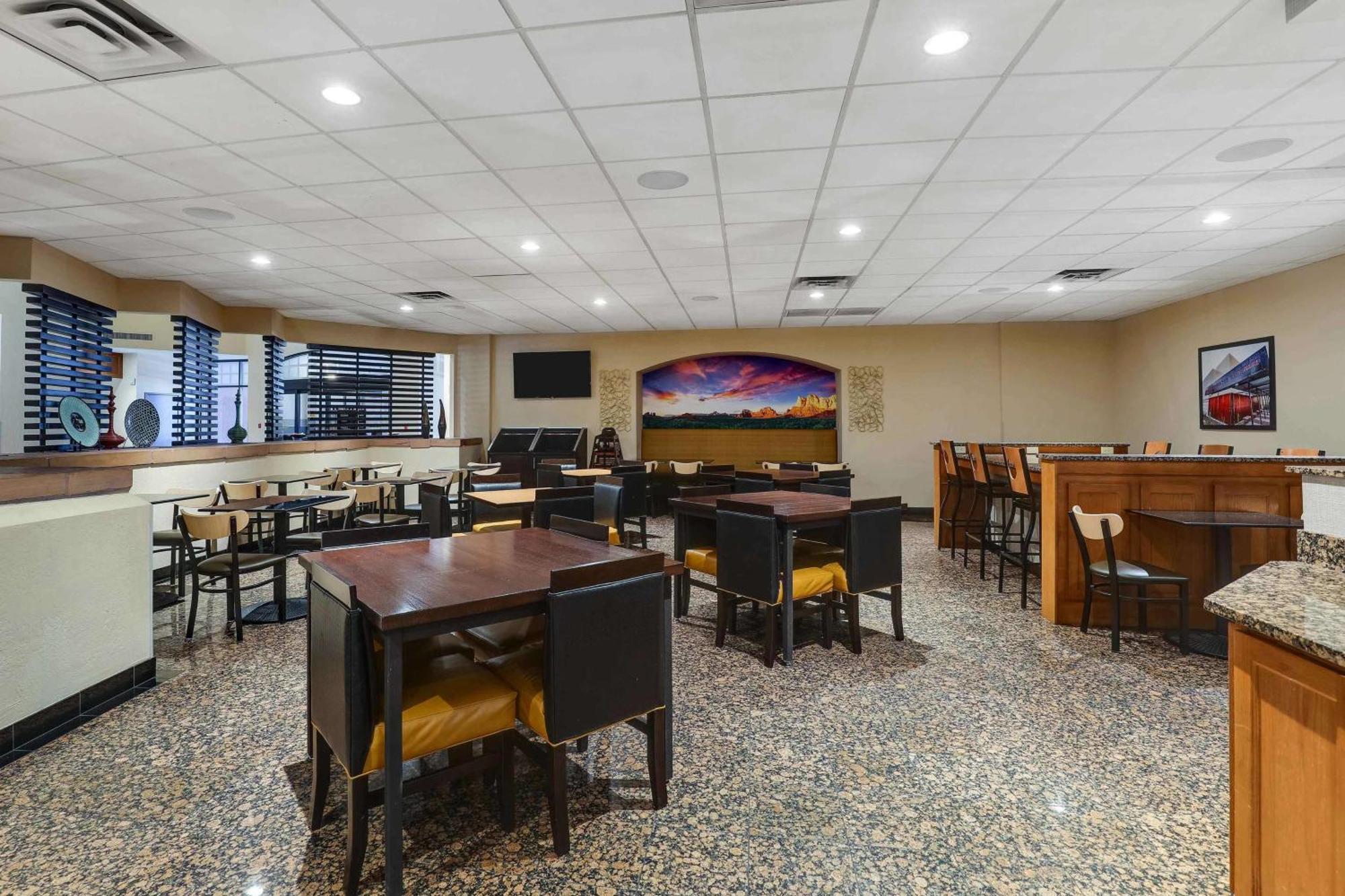 Drury Inn & Suites Phoenix Airport Eksteriør bilde